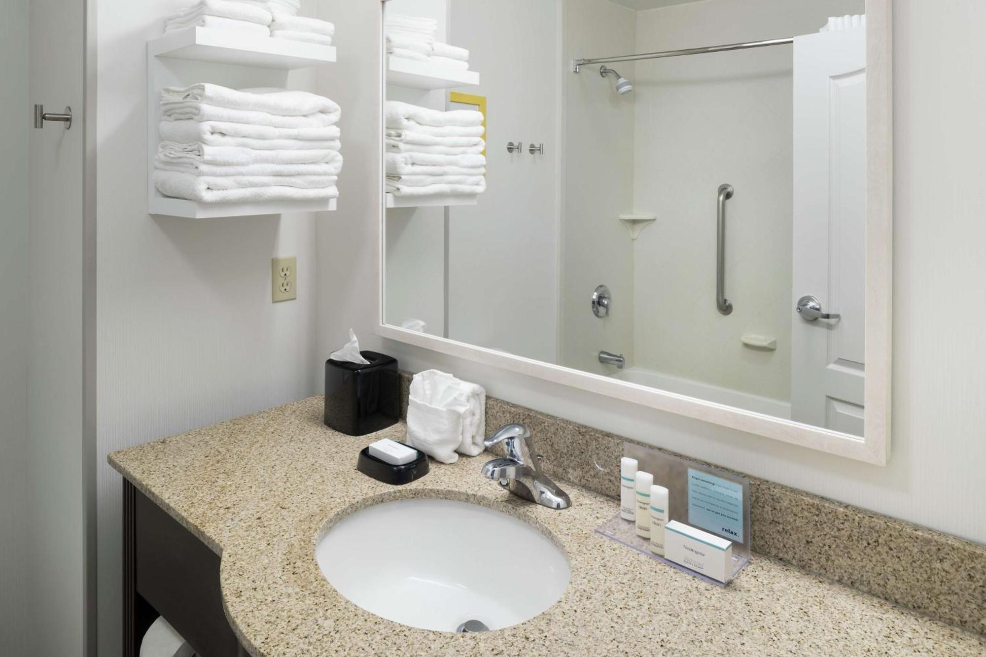 Hampton Inn & Suites Rochester-North Kültér fotó